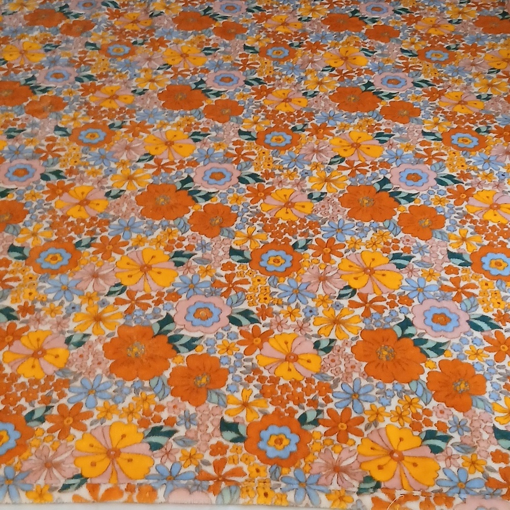 RACHEL Rachel Roy Floral Plush Throw - Picture 8 of 11